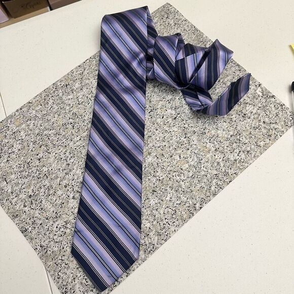 TED BAKER London Striped Purple Black 100% Silk Mens Necktie‎ - Picture 1 of 7